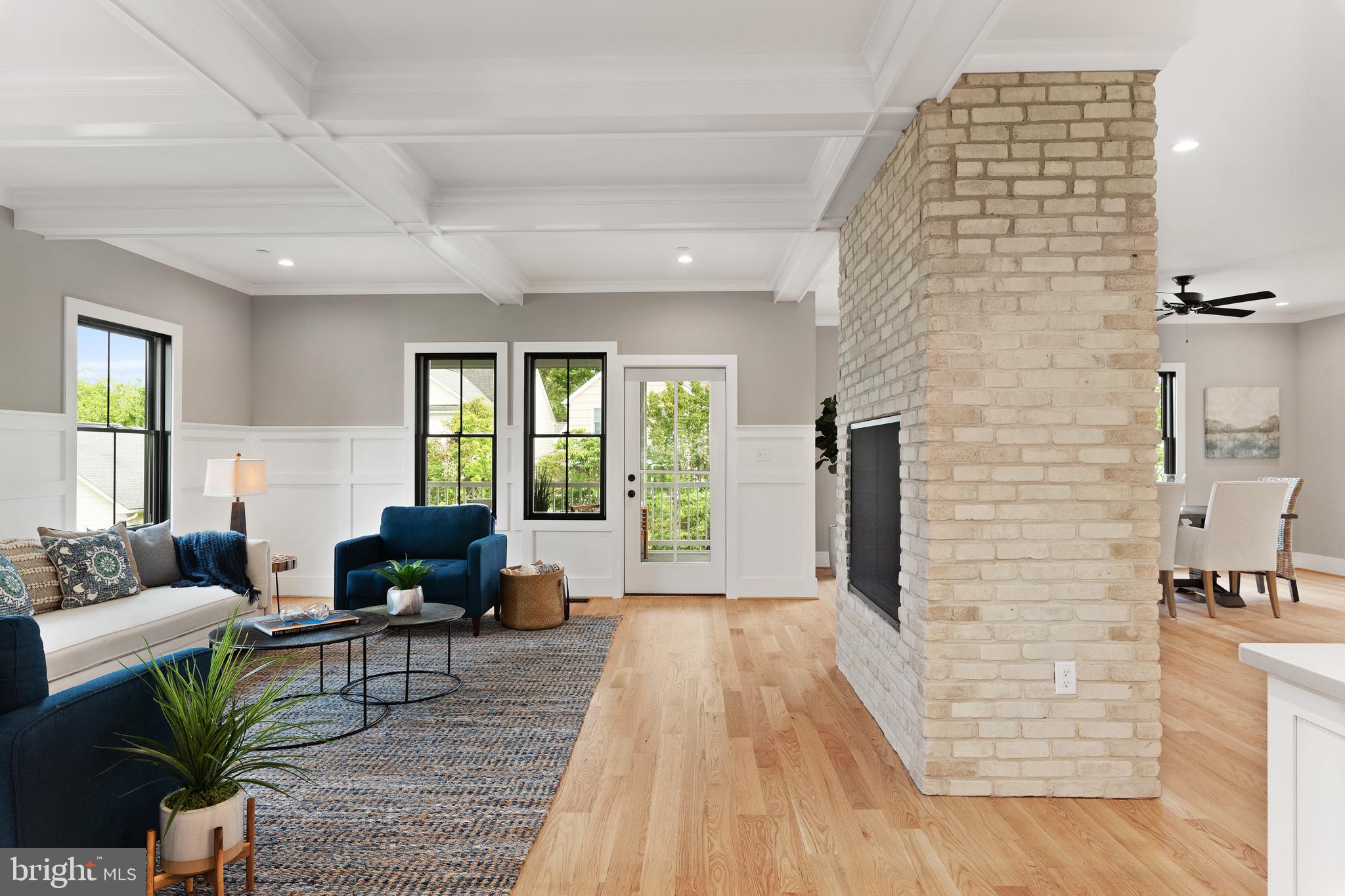 MURRAY HILL - Residential