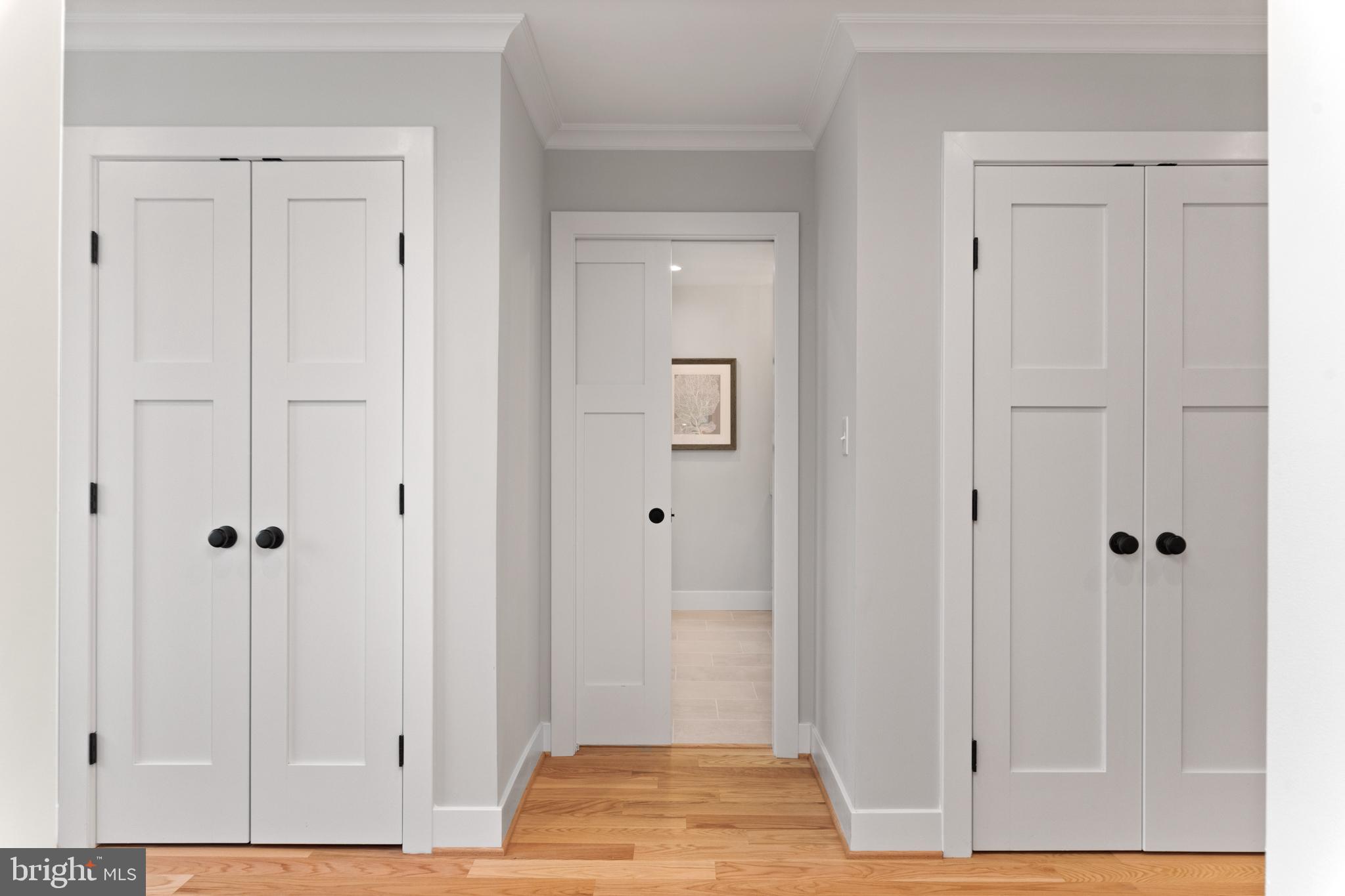 MURRAY HILL - Residential