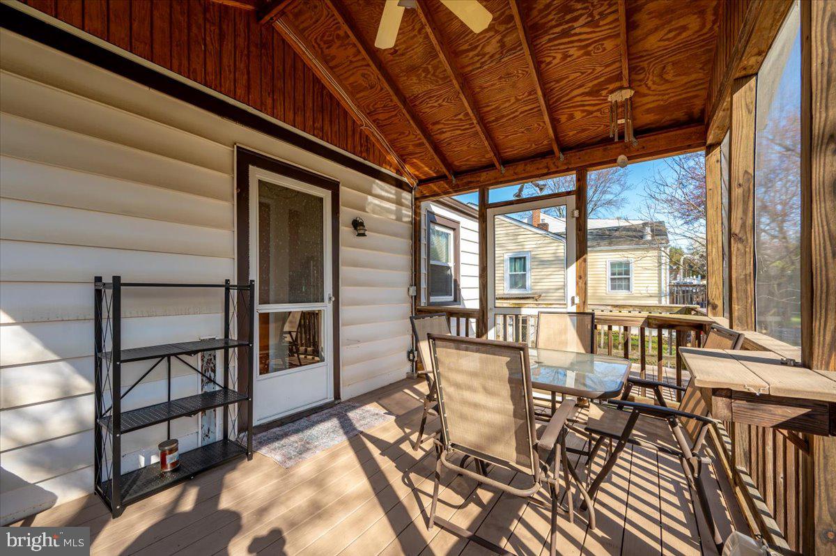 HOLLYWOOD - Residential