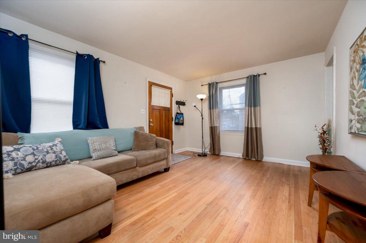 HOLLYWOOD - Residential