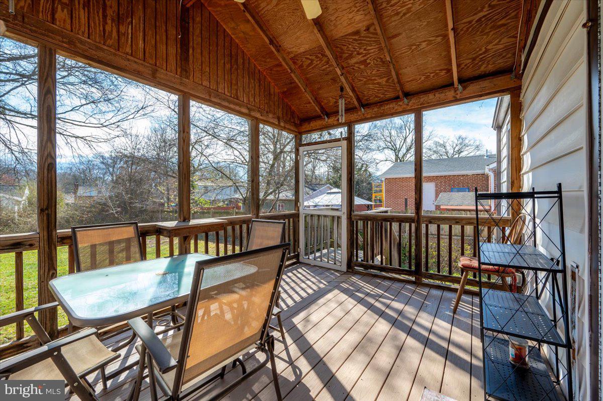 HOLLYWOOD - Residential