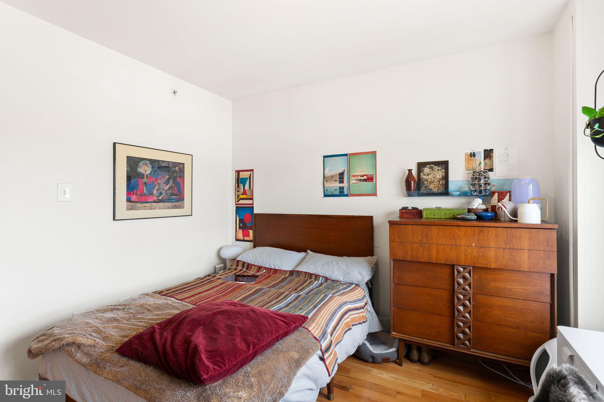 PHILADELPHIA (NORTHWEST) - Residential Income