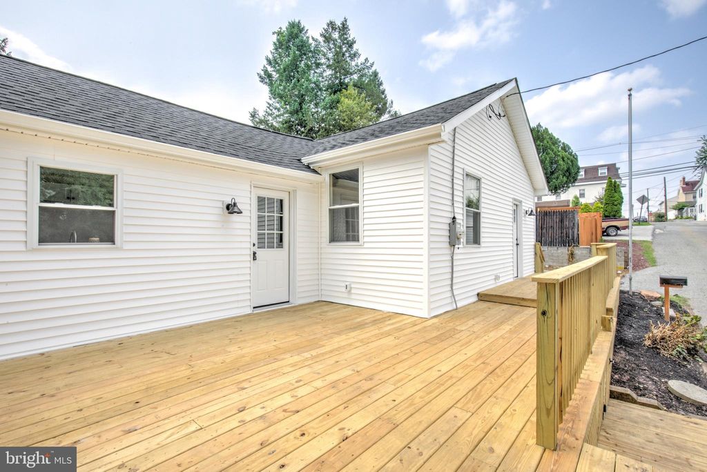 Photo of 1 Penn Street, PHOENIXVILLE, PA 19460 (MLS # PACT2105554)