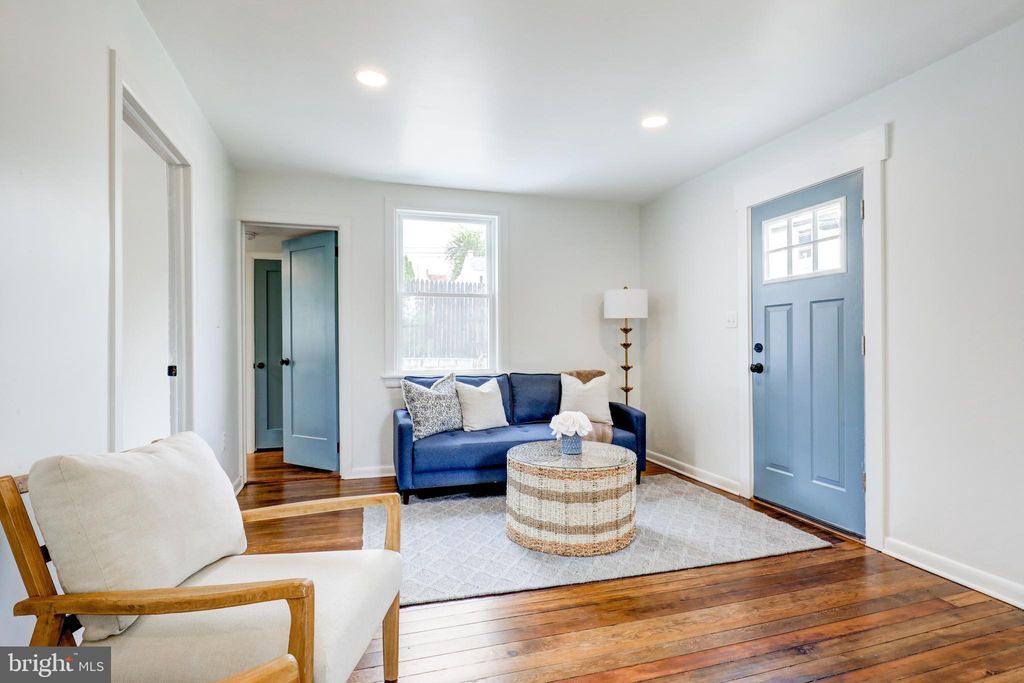 Photo of 1 Penn Street, PHOENIXVILLE, PA 19460 (MLS # PACT2105554)