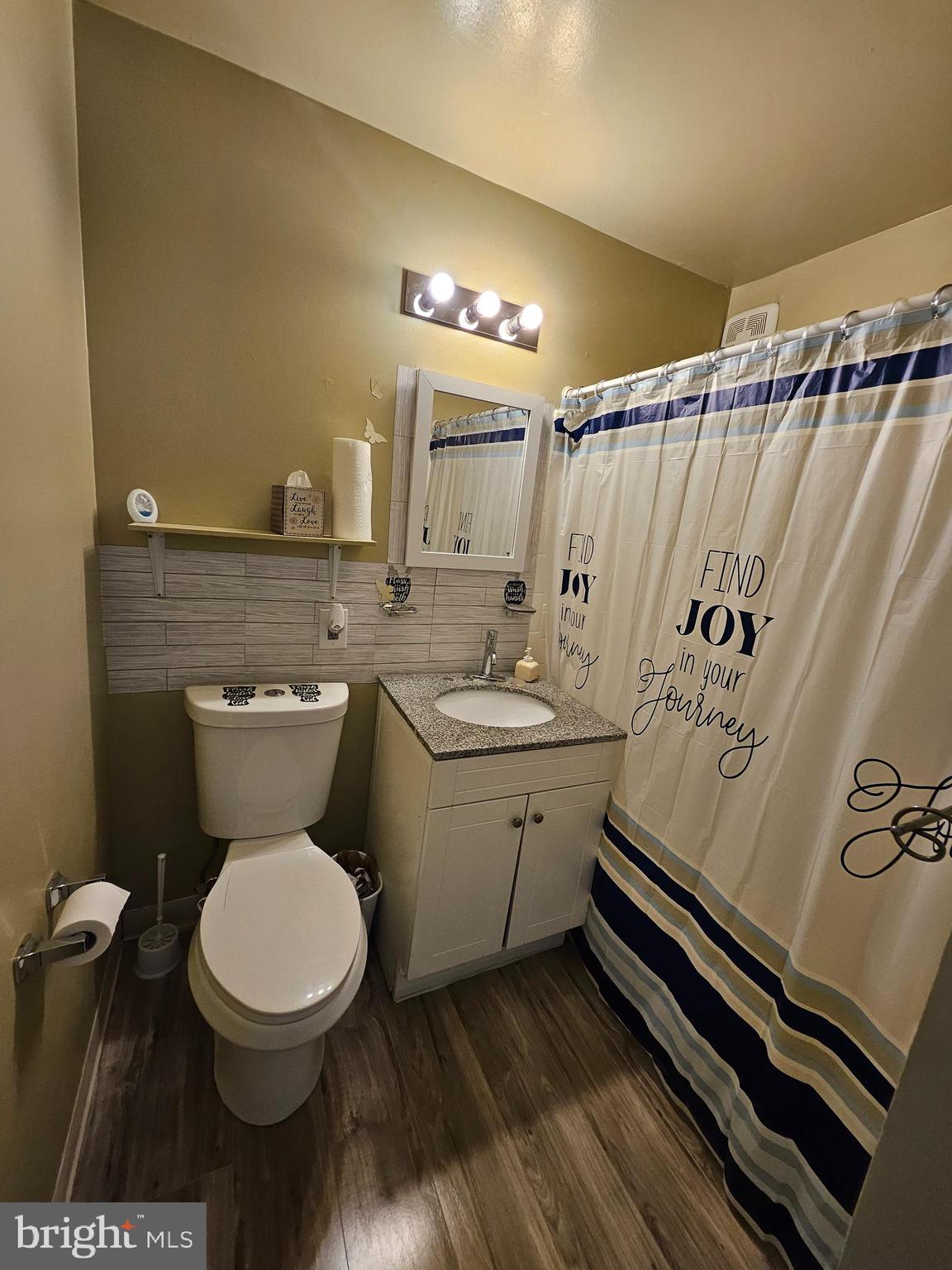 STONEGATE CONDO - Residential Lease