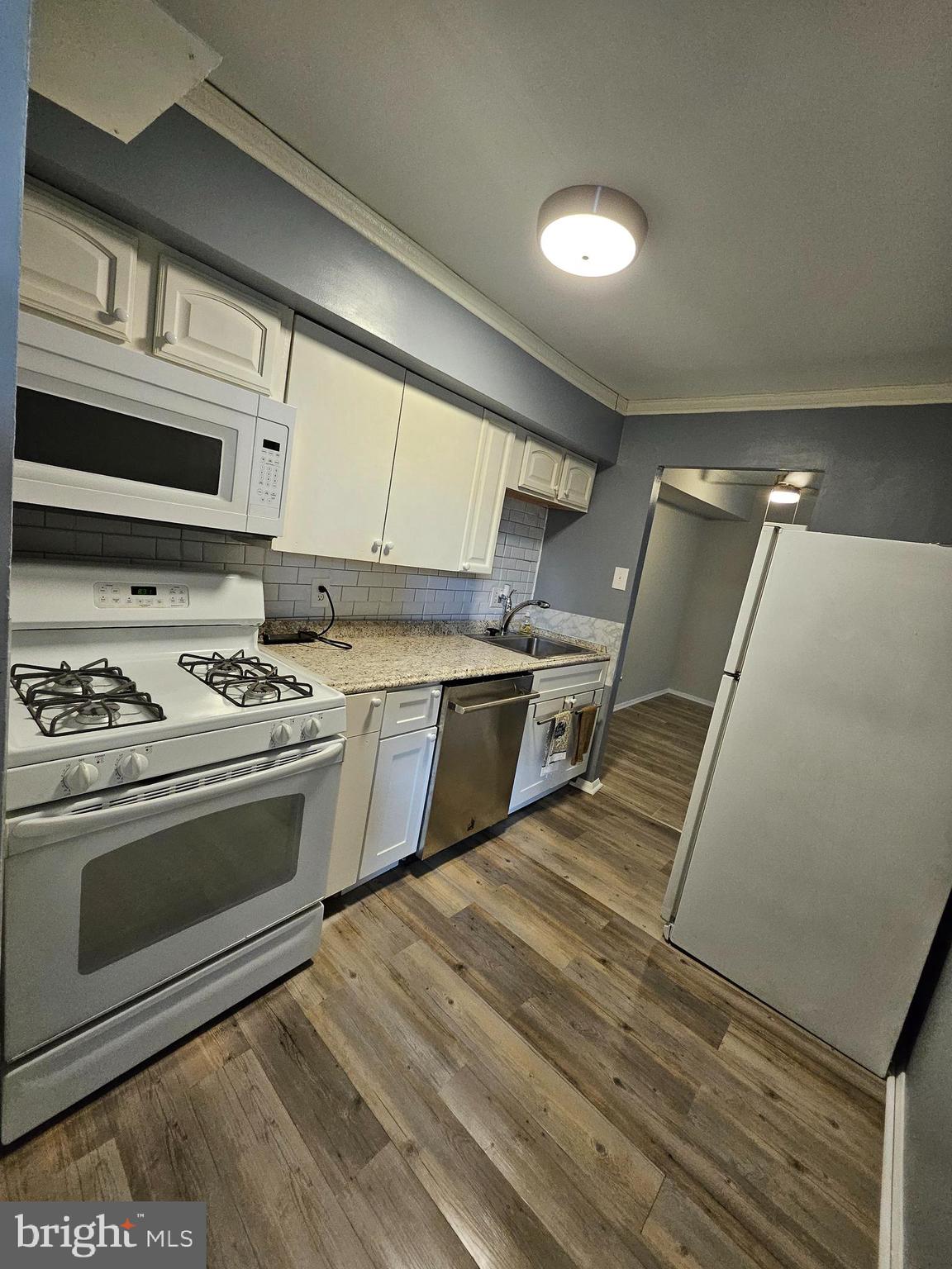 STONEGATE CONDO - Residential Lease