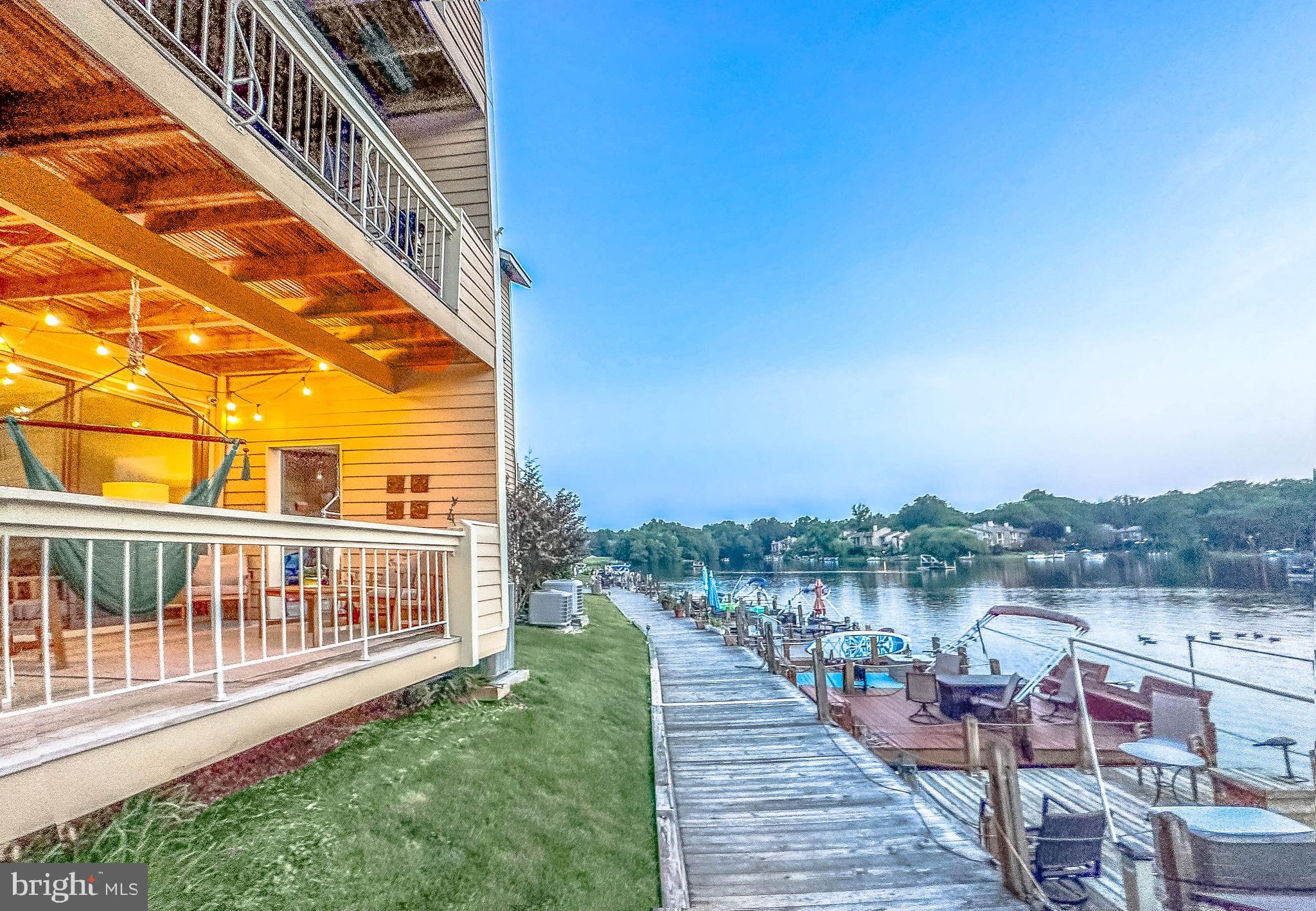 HARBOR POINT - Residential Lease