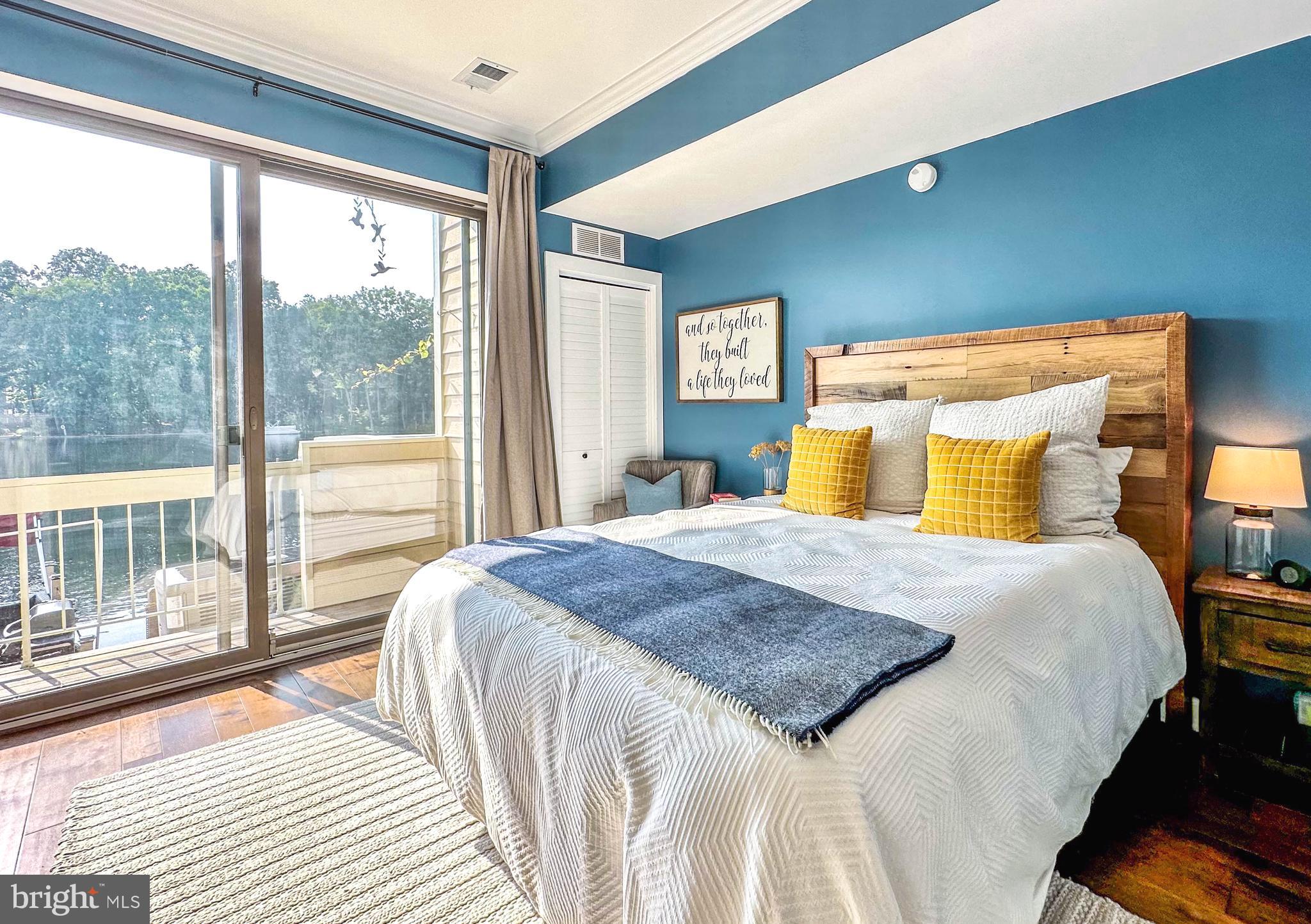 HARBOR POINT - Residential Lease