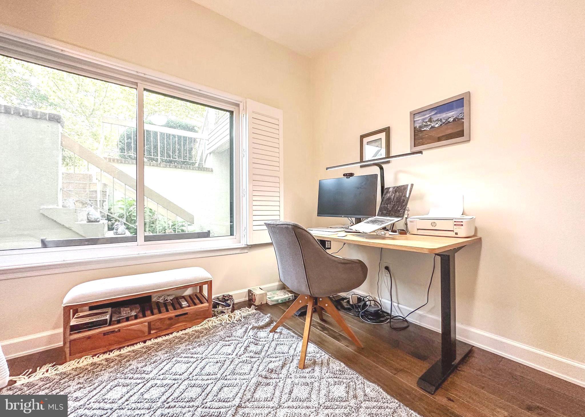 HARBOR POINT - Residential Lease