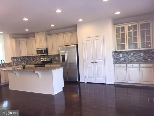 BALLARD GREEN - Residential