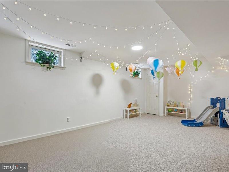 WORMANS MILL - Residential