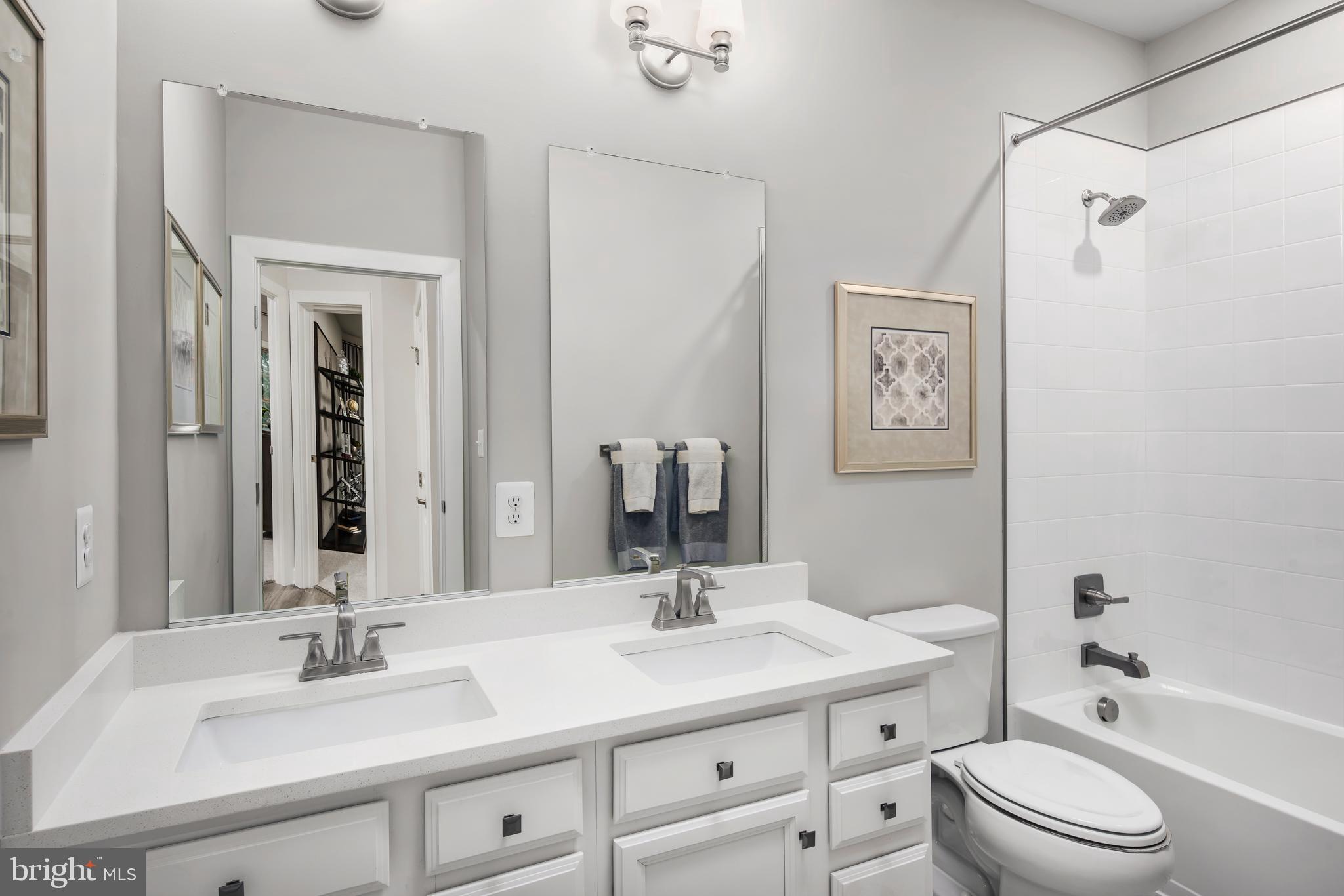 GREENLEIGH AT CROSSROADS - Residential