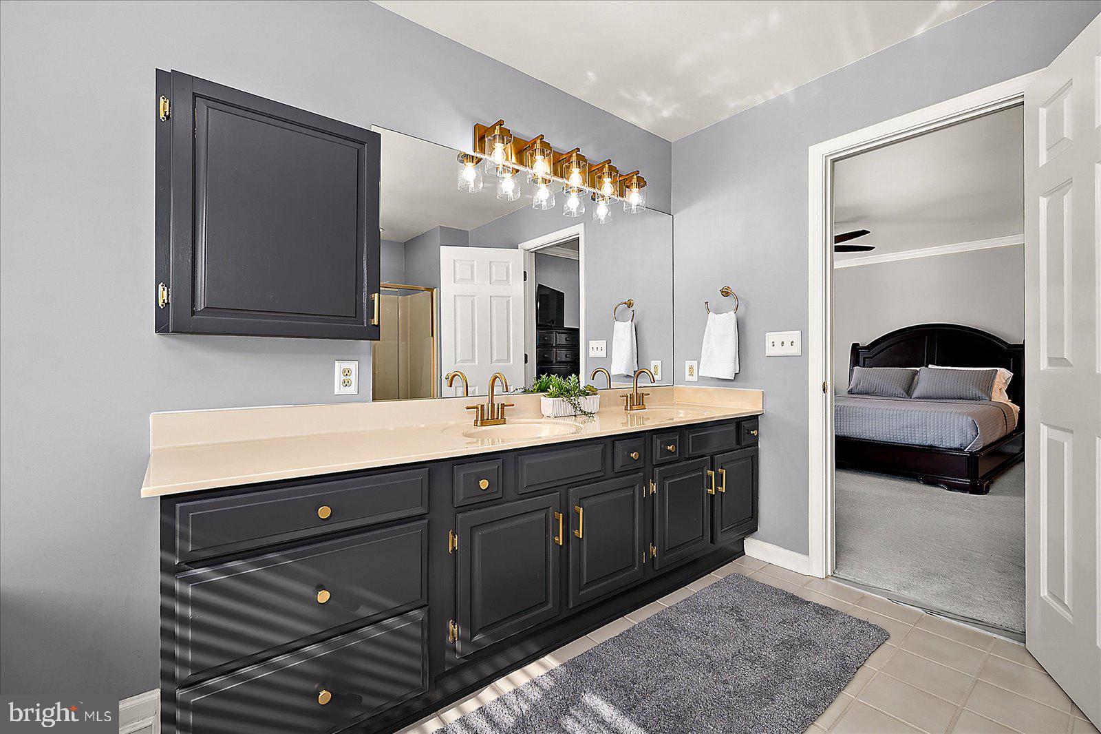 FOXCHASE - Residential