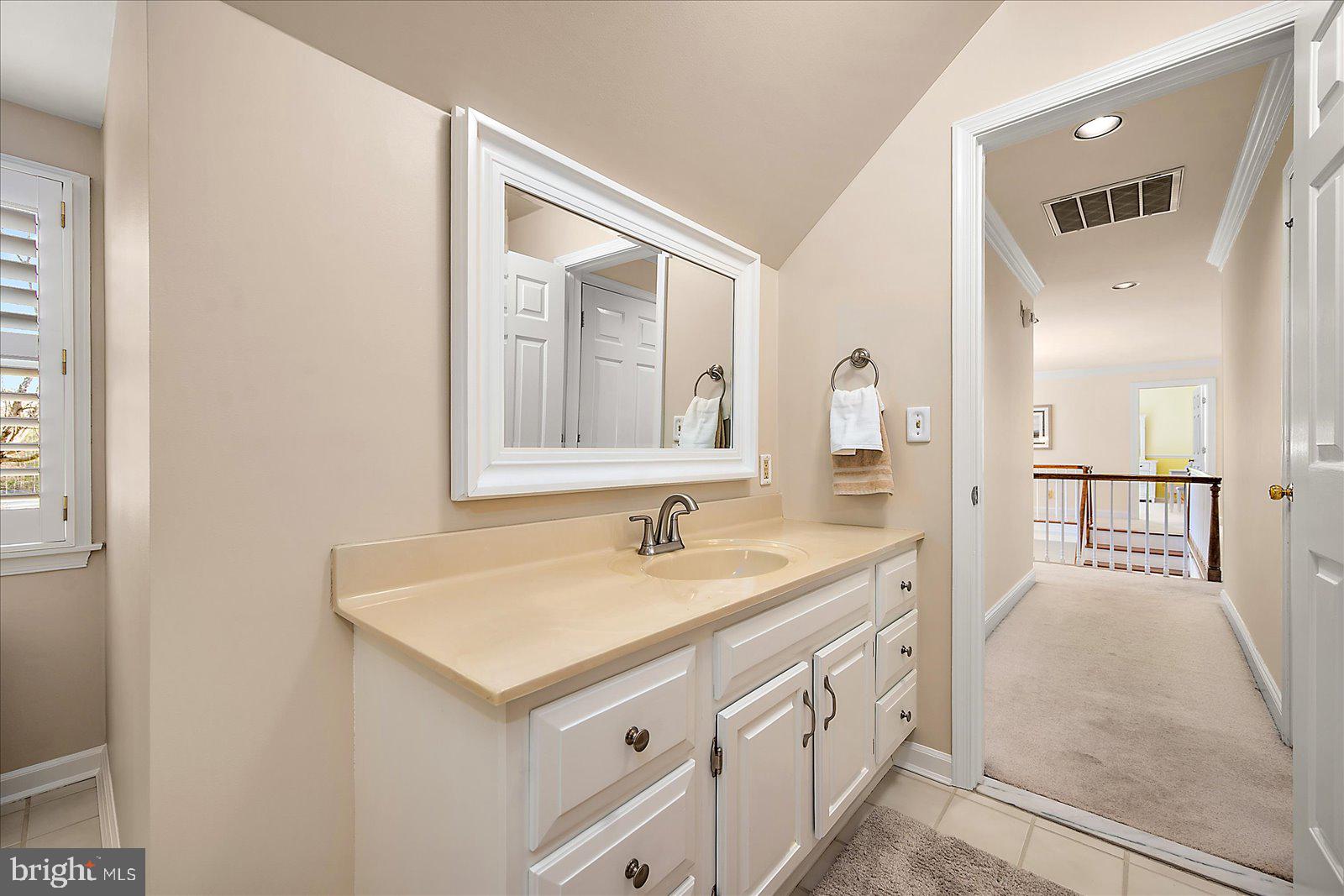 FOXCHASE - Residential