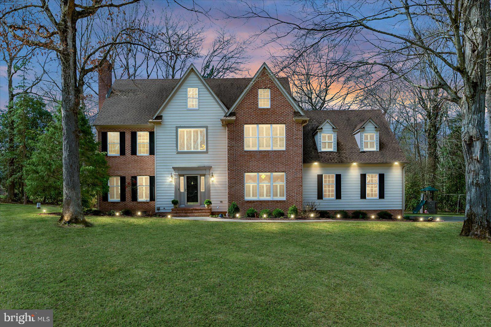 FOXCHASE - Residential