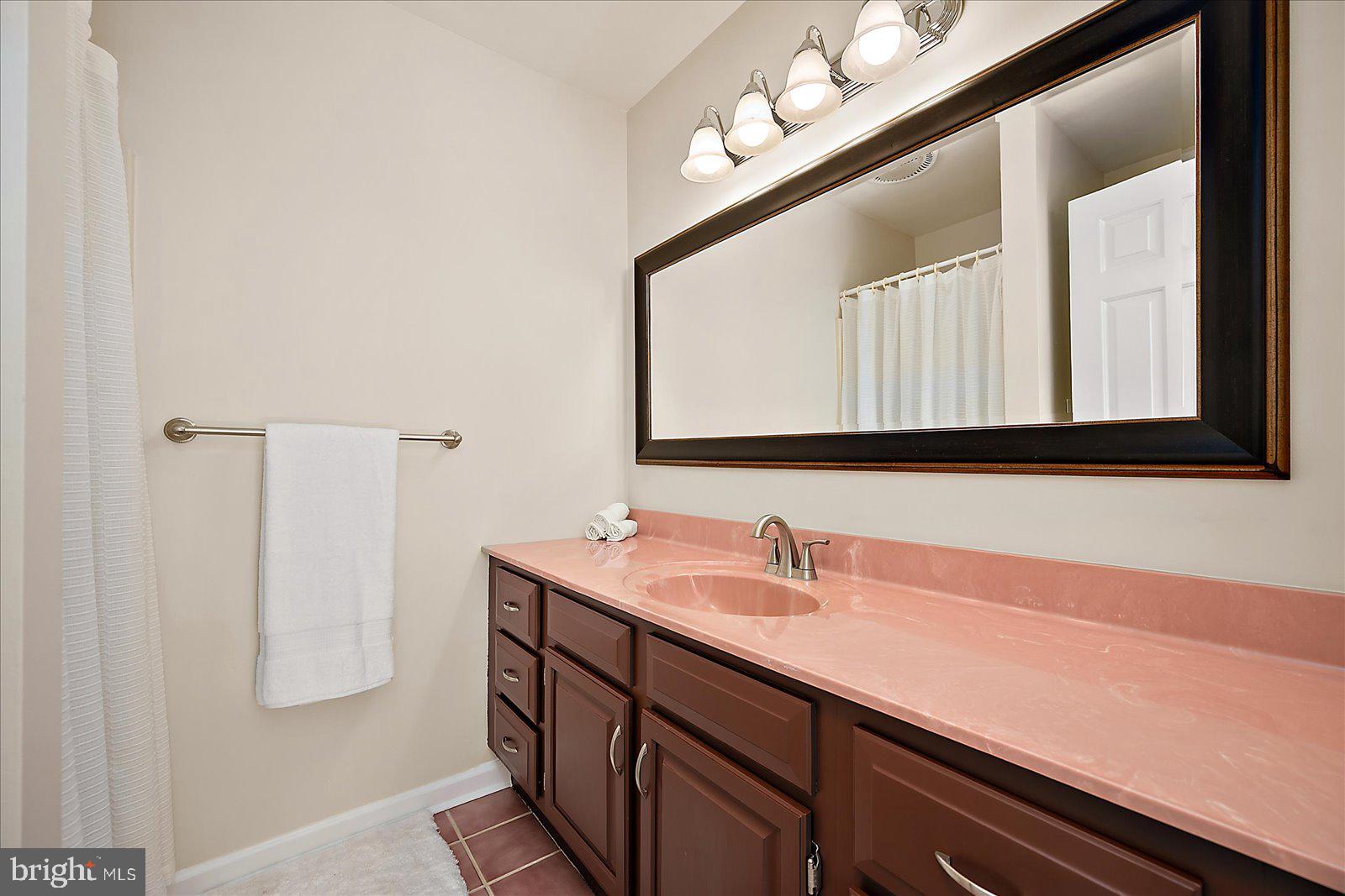 FOXCHASE - Residential