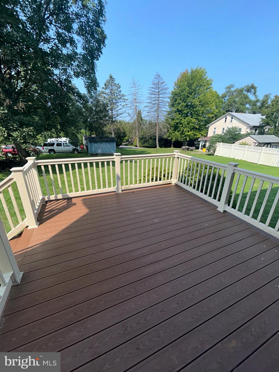 RESIDENTIAL - Residential Lease