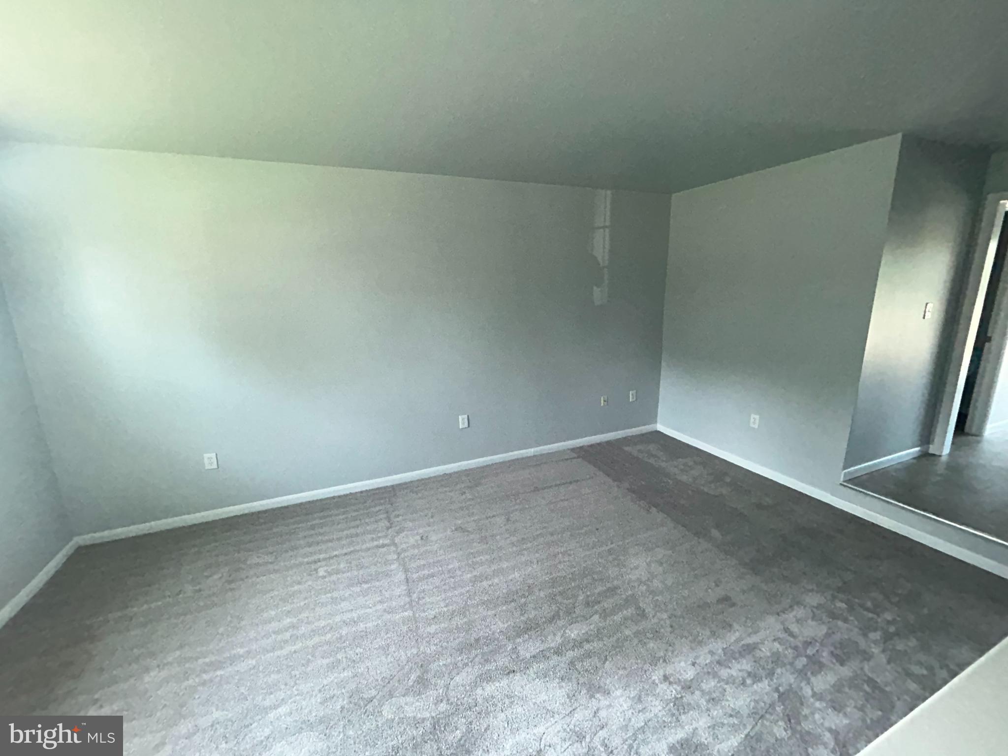 RESIDENTIAL - Residential Lease