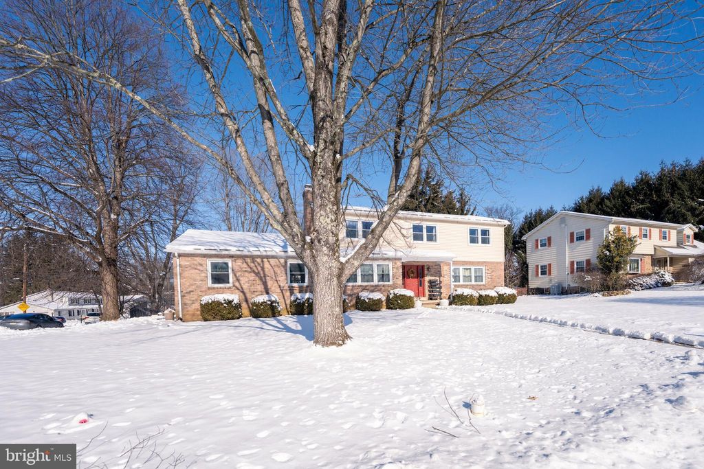 Photo of 955 Little Lehigh Drive, EMMAUS, PA 18049 (MLS # PALH2014408)