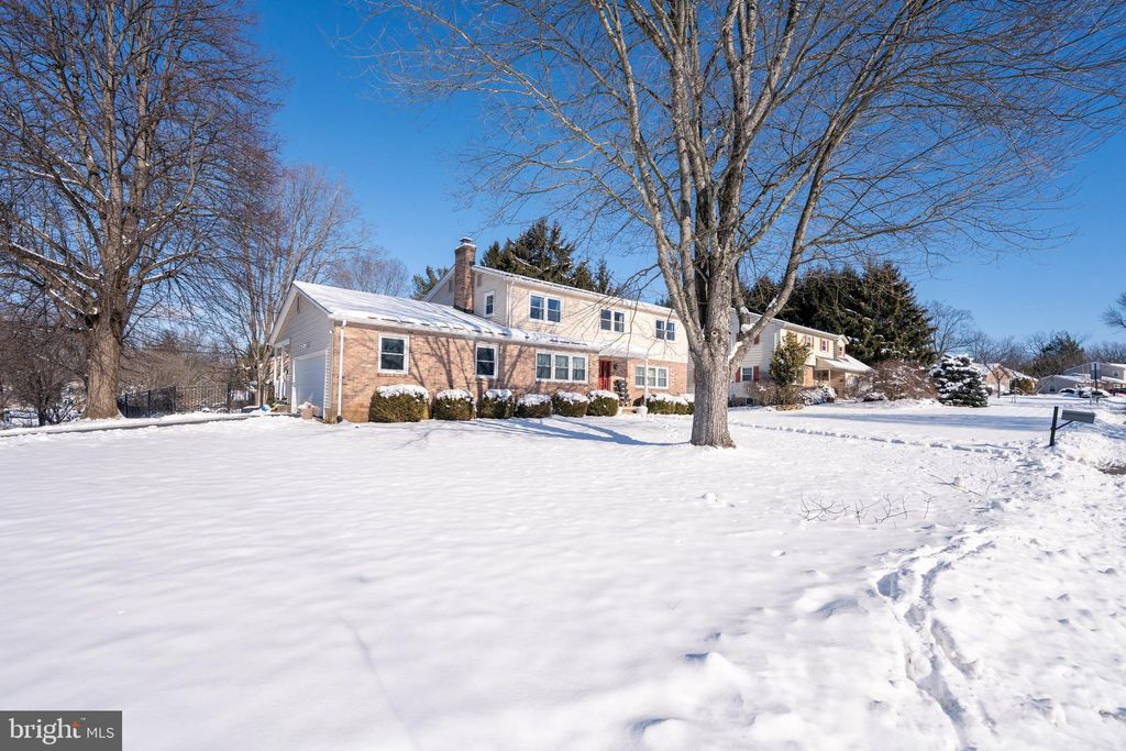 Photo of 955 Little Lehigh Drive, EMMAUS, PA 18049 (MLS # PALH2014408)