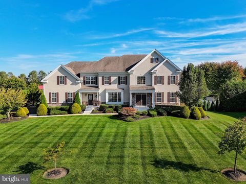 Photo of 13 Manchester Court, COLUMBUS, NJ 08022 (MLS # NJBL2096916)