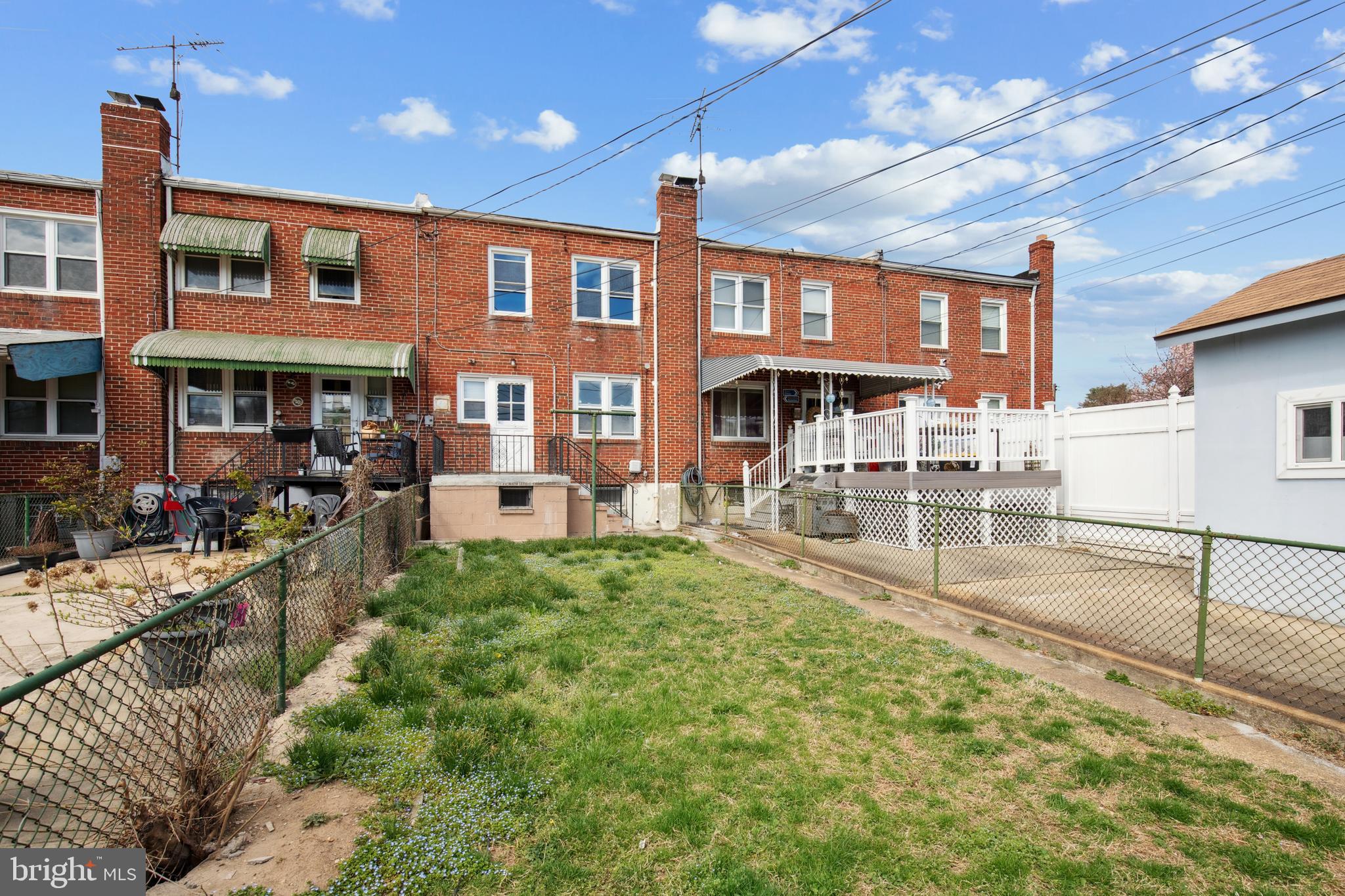 GREEKTOWN - Residential