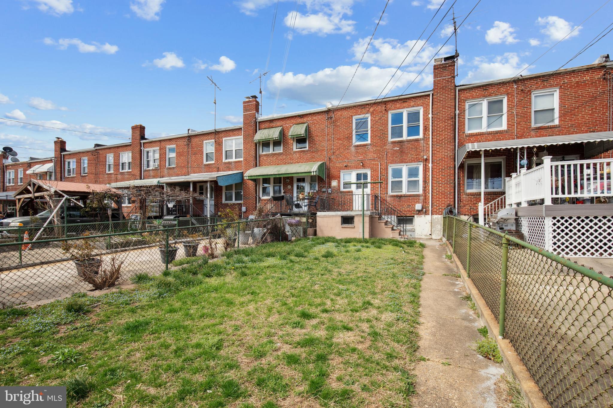 GREEKTOWN - Residential