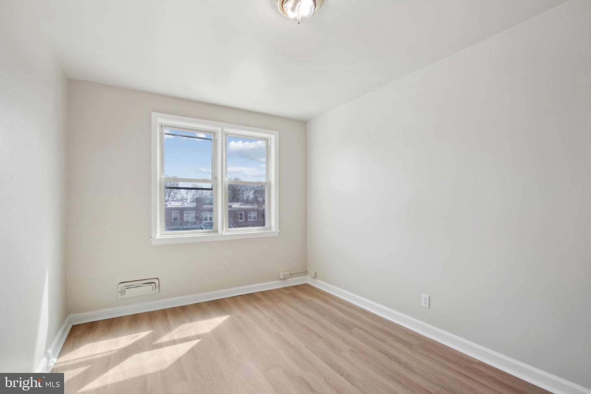 GREEKTOWN - Residential