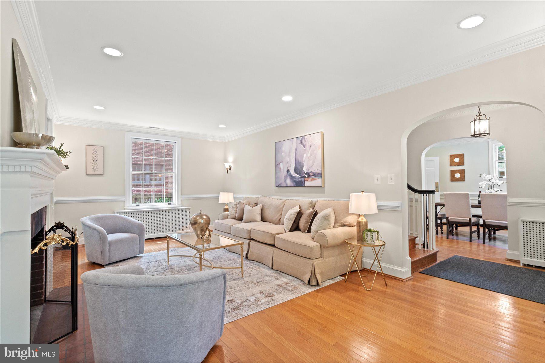 AMERICAN UNIVERSITY PARK - Residential