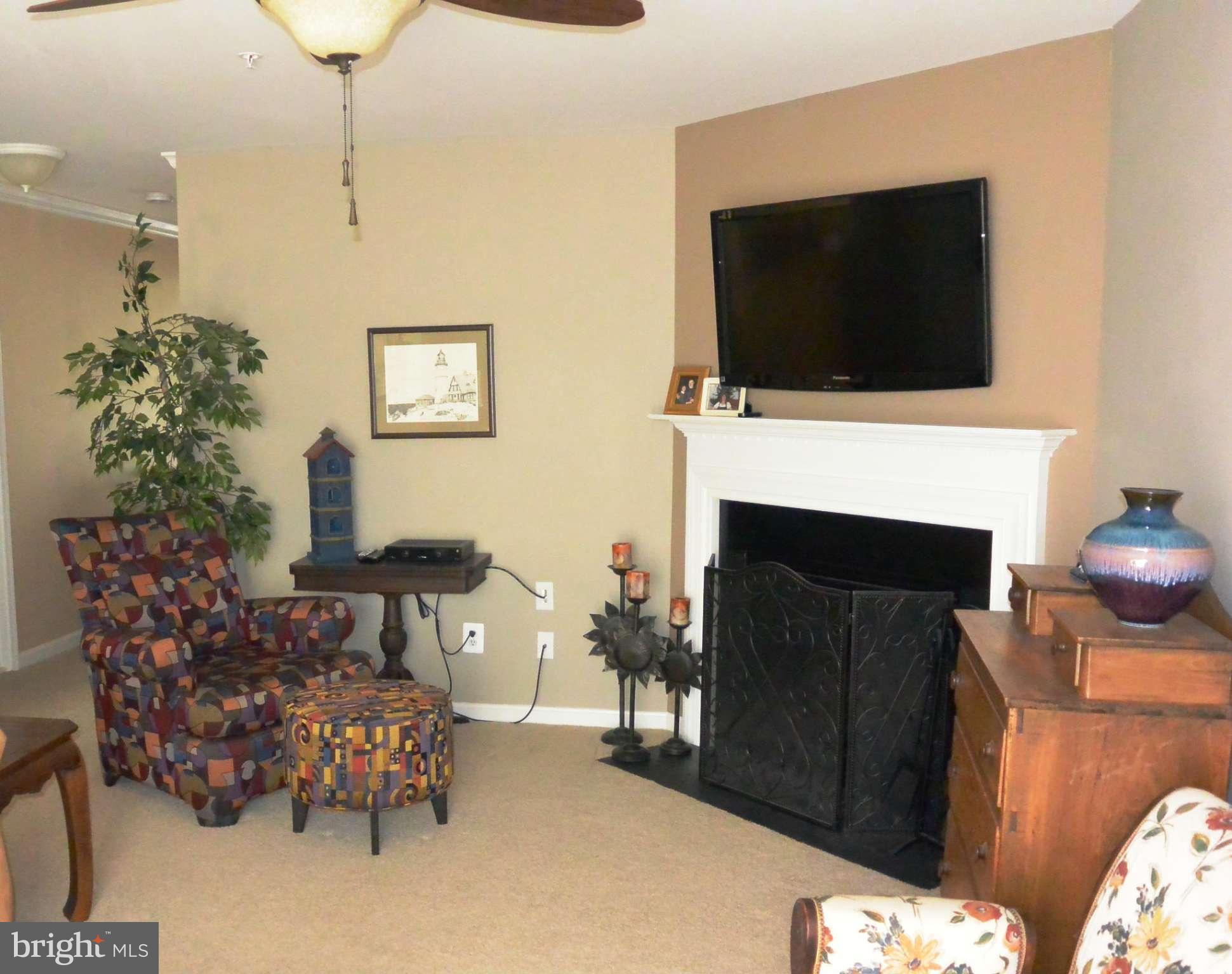 THE RESIDENCES AT MARKET CENTER - Residential