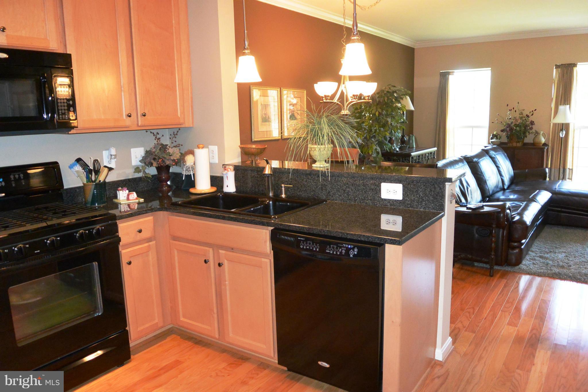 THE RESIDENCES AT MARKET CENTER - Residential