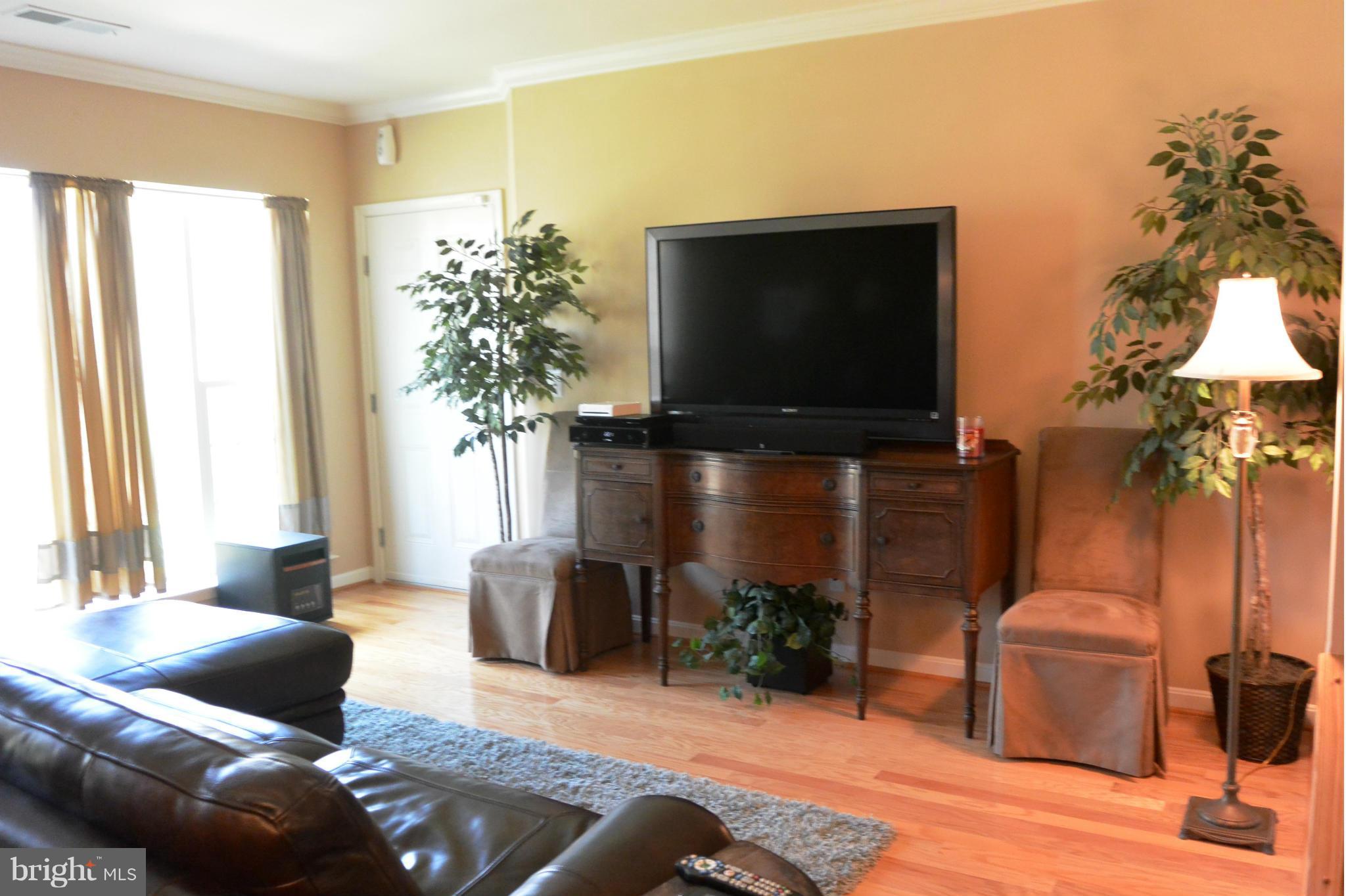 THE RESIDENCES AT MARKET CENTER - Residential