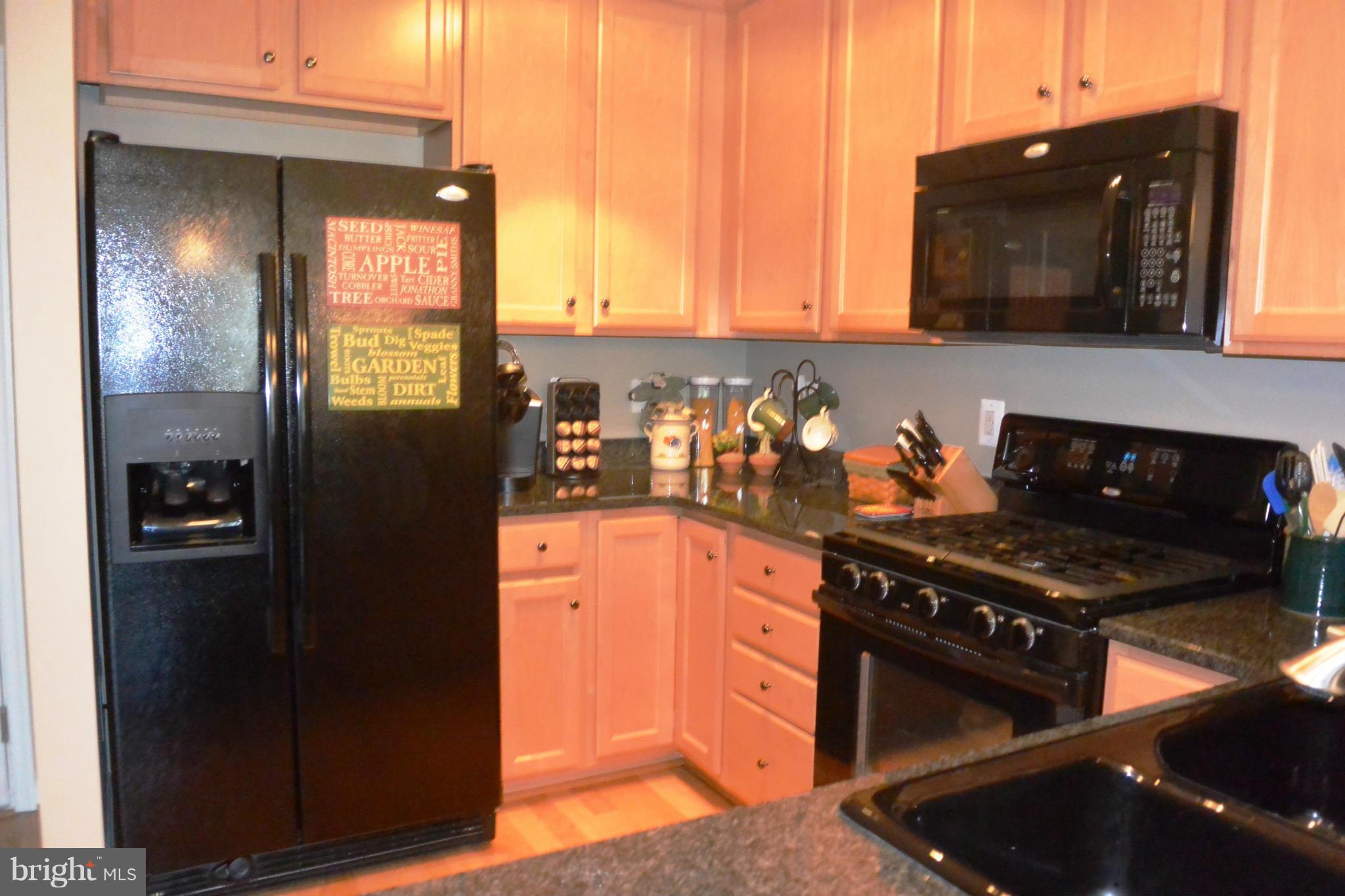 THE RESIDENCES AT MARKET CENTER - Residential