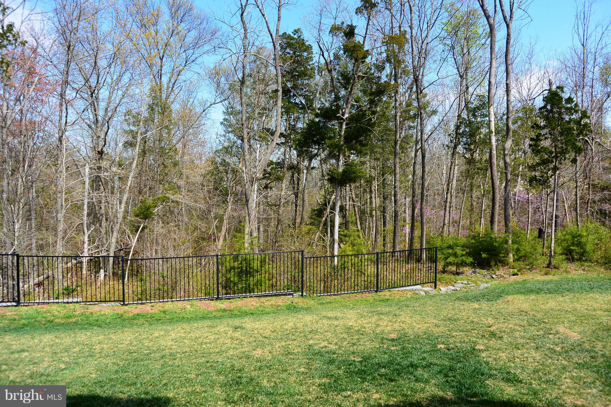 THE RESIDENCES AT MARKET CENTER - Residential