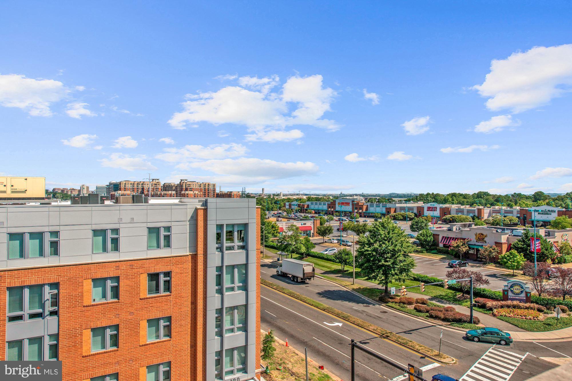 THE PRESTON - Residential