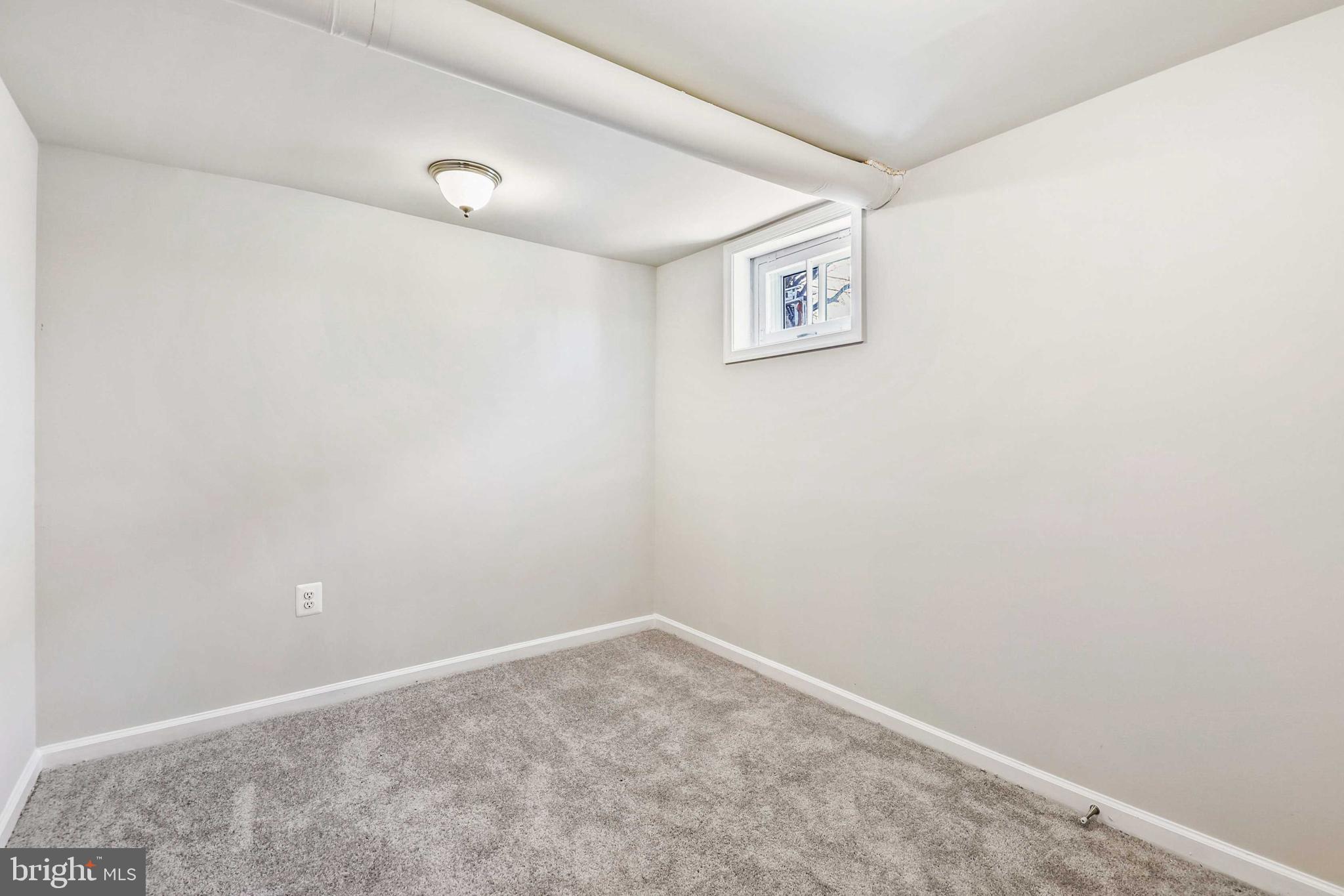 HILLENDALE PARK - Residential