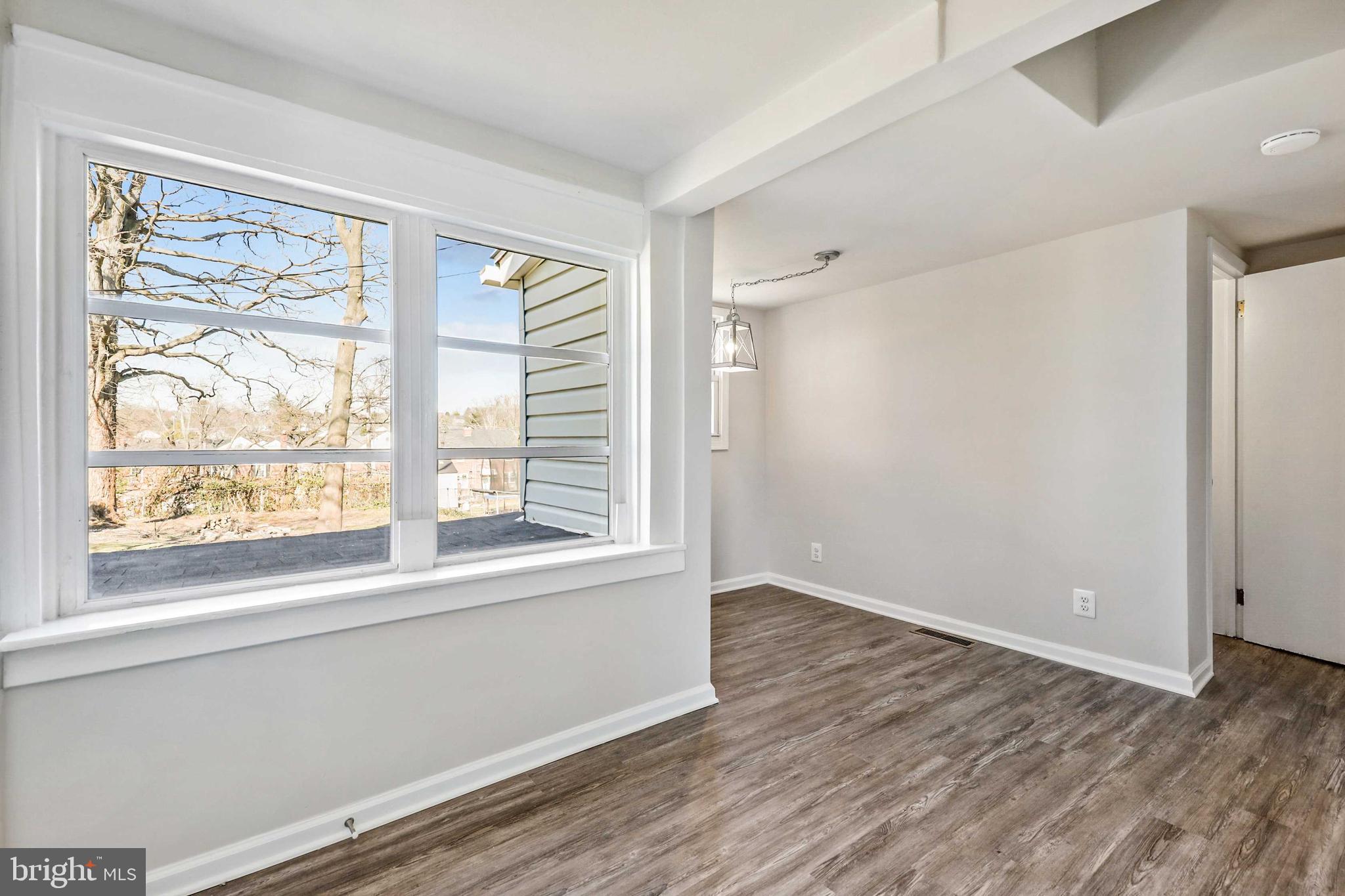 HILLENDALE PARK - Residential