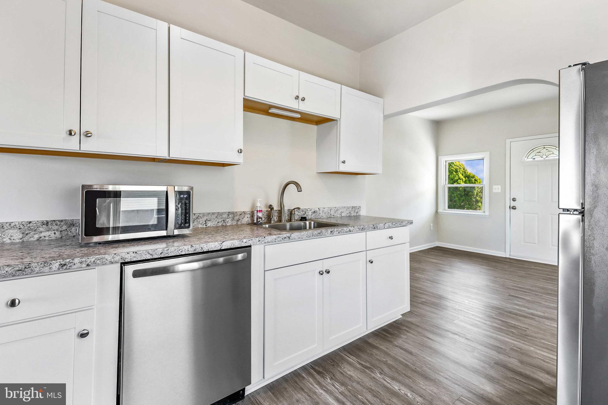 HILLENDALE PARK - Residential