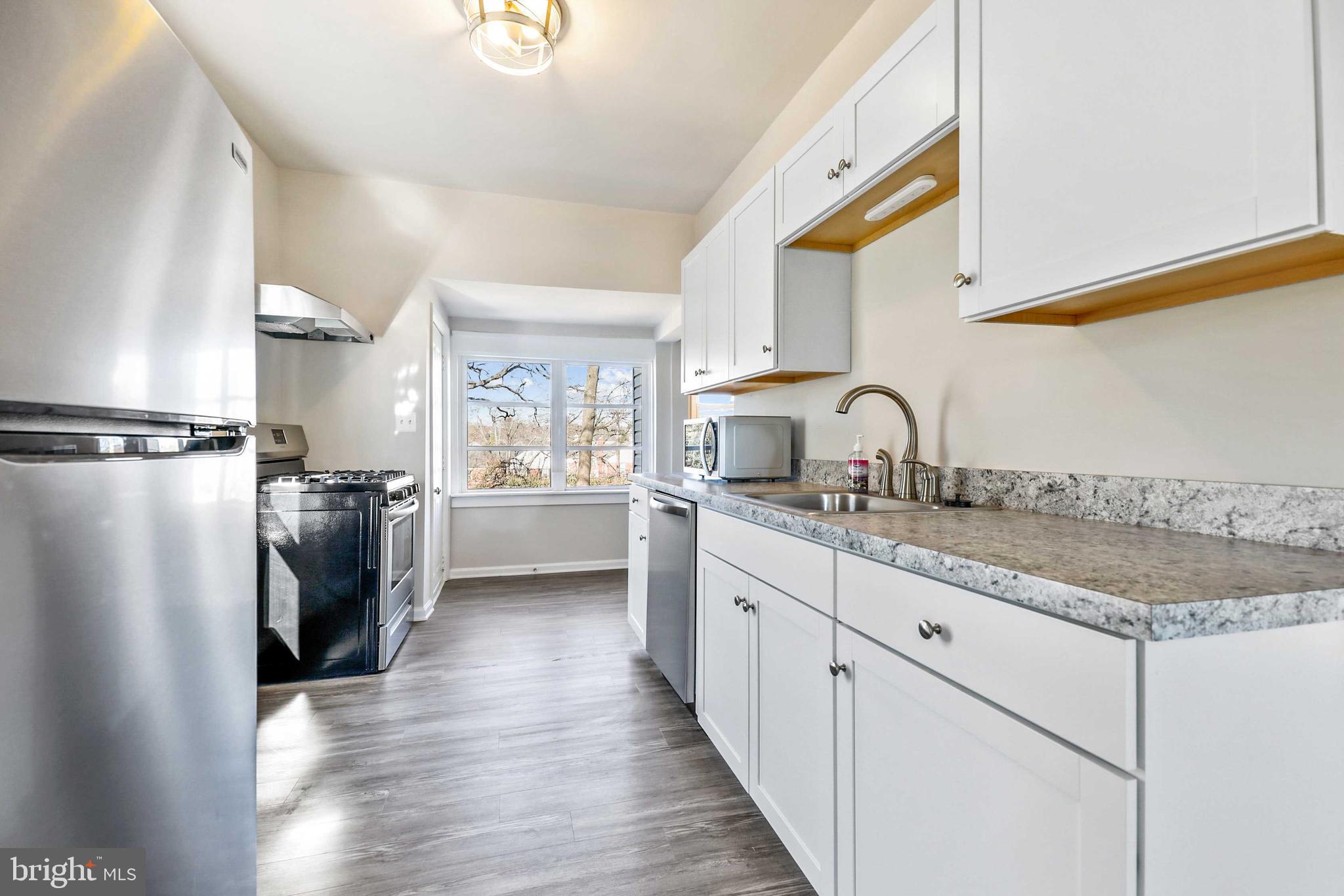 HILLENDALE PARK - Residential