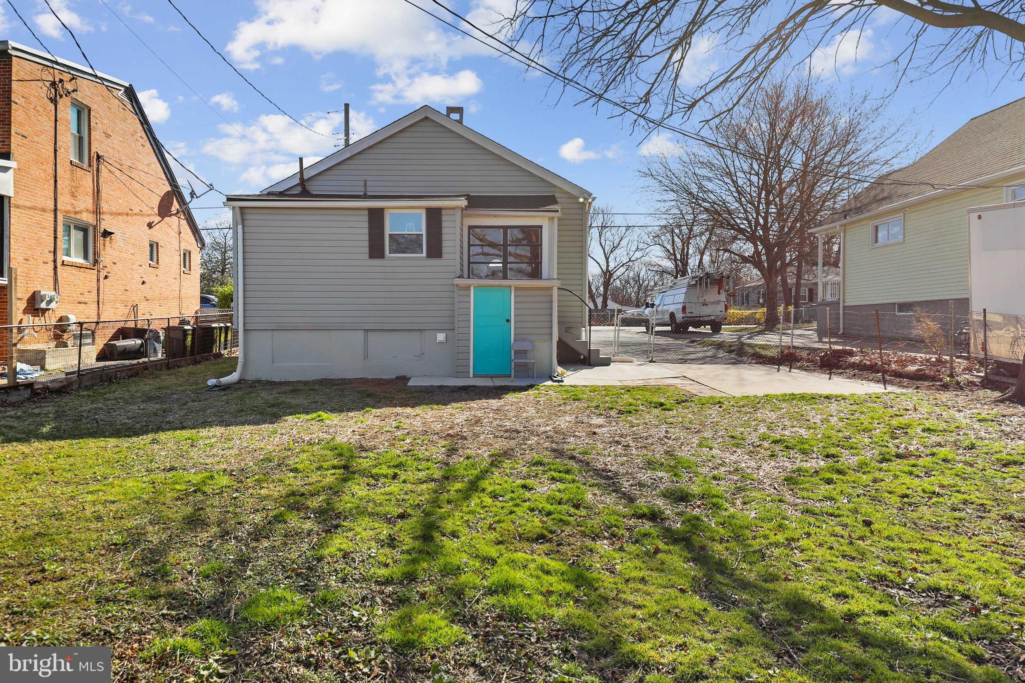 HILLENDALE PARK - Residential