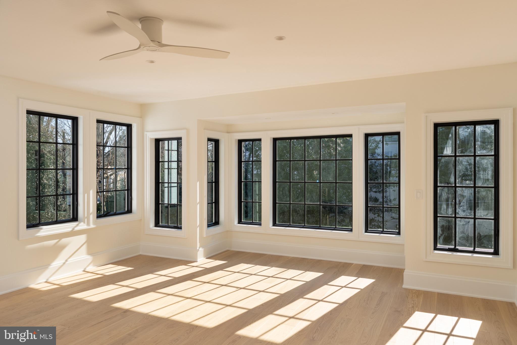 SPRING VALLEY - Residential