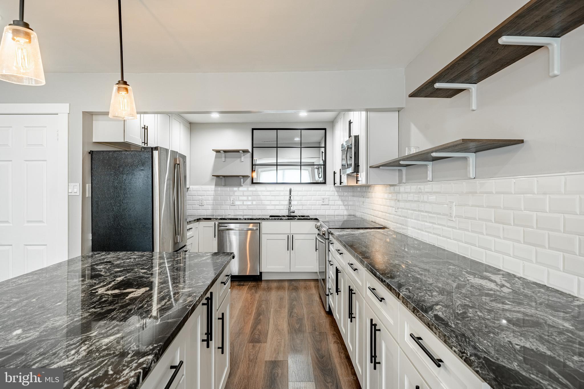 EXTON STATION - Residential Lease