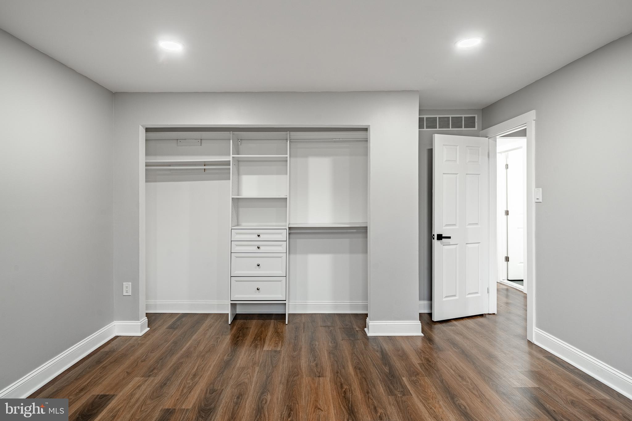 EXTON STATION - Residential Lease