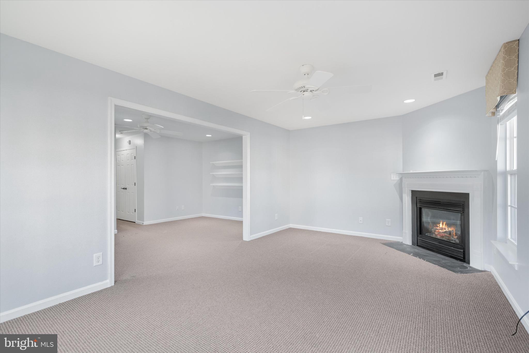 LAKESIDE - Residential