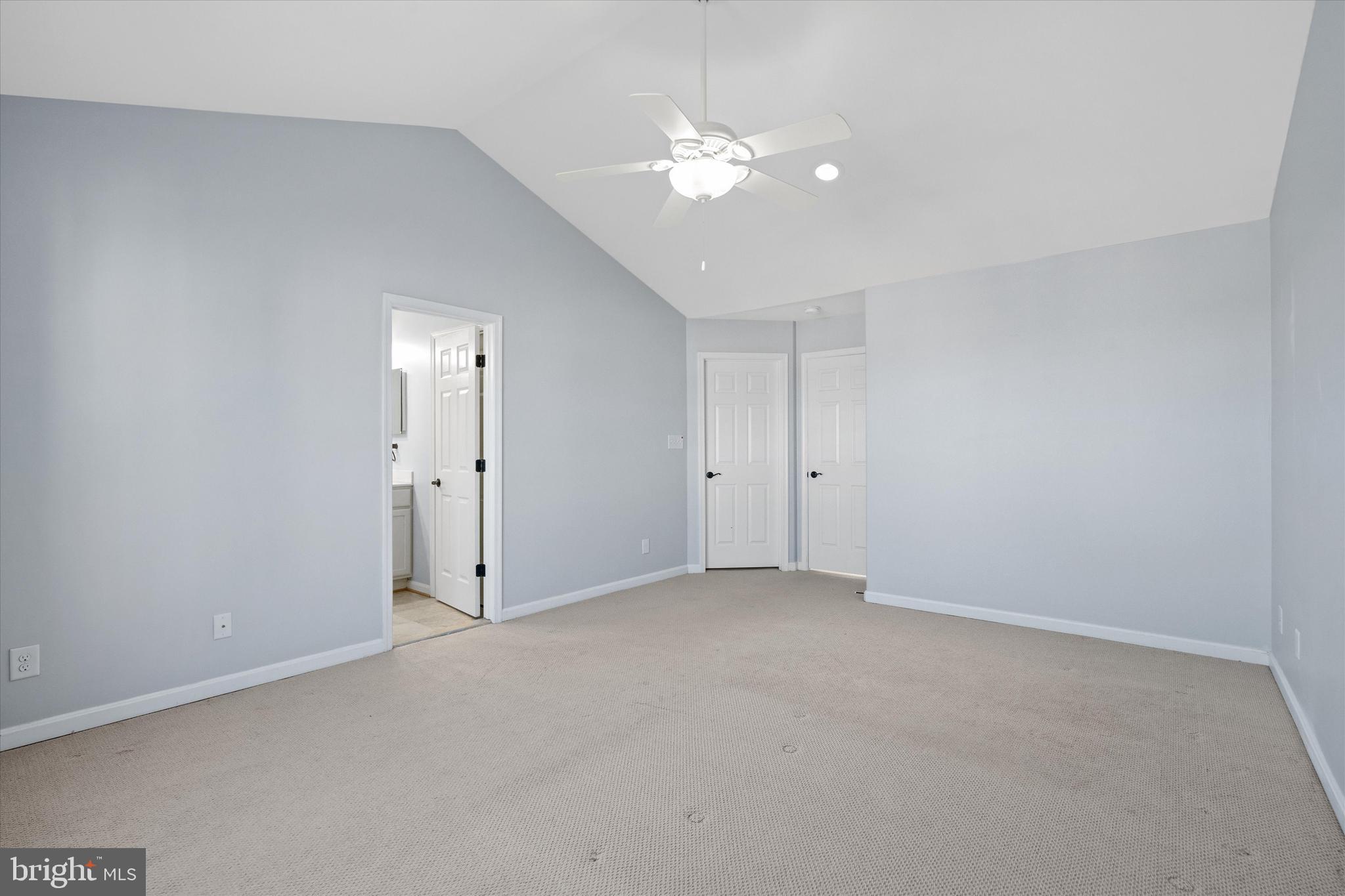 LAKESIDE - Residential