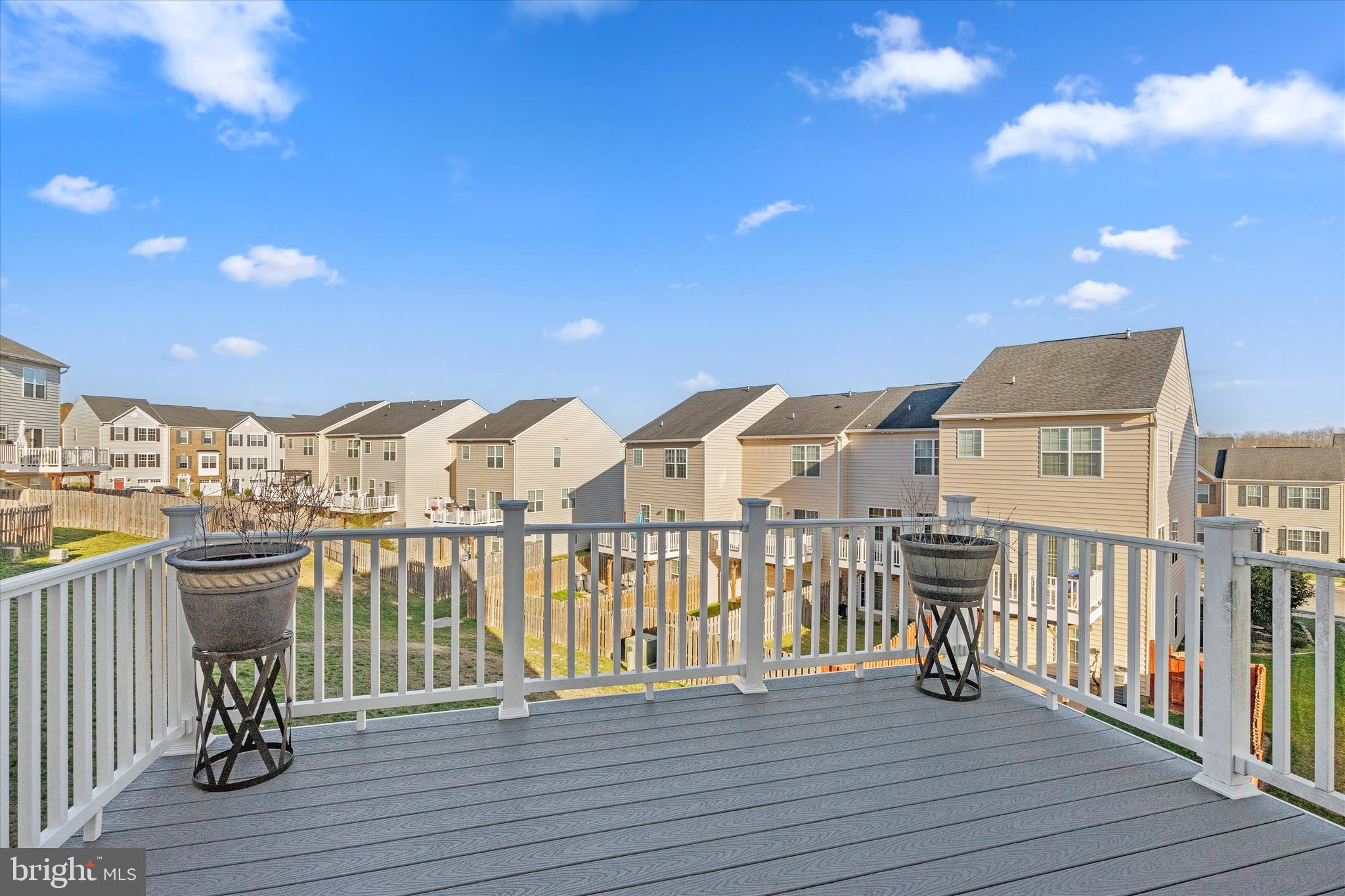 LAKESIDE - Residential