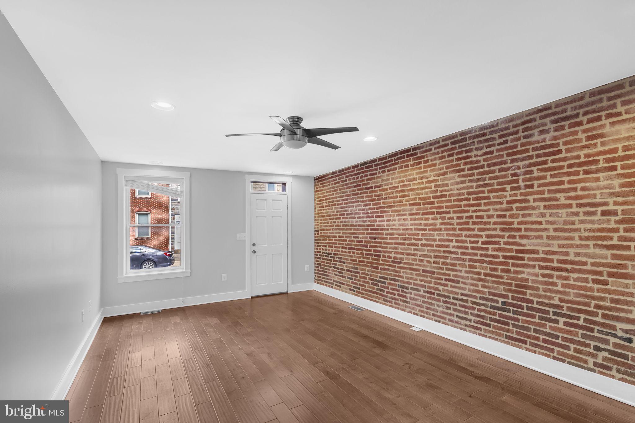 1827 LIGHT STREET