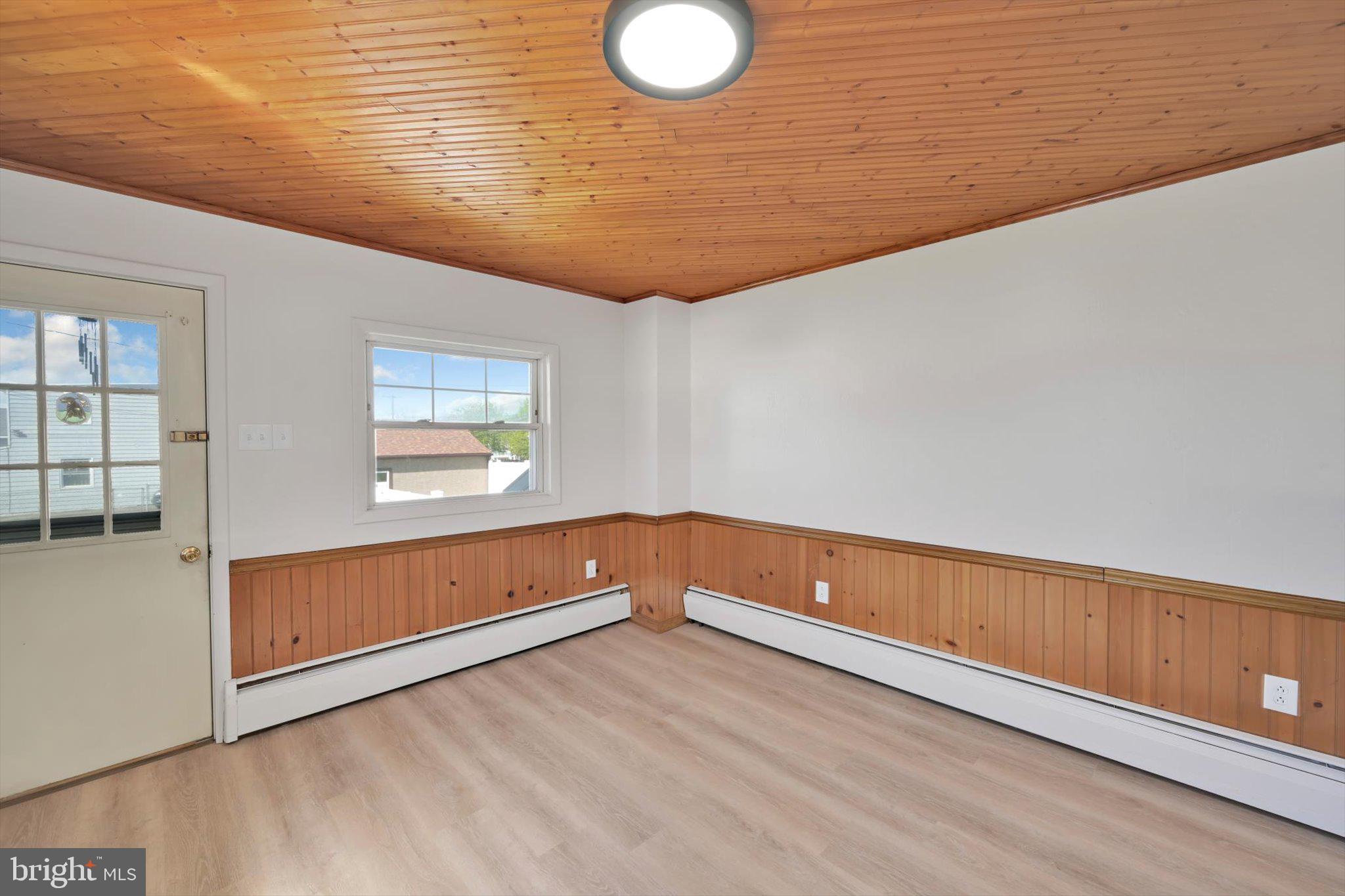 FRACKVILLE - Residential