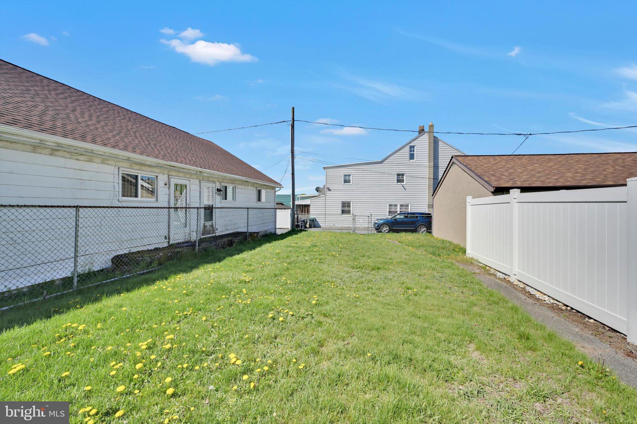 FRACKVILLE - Residential