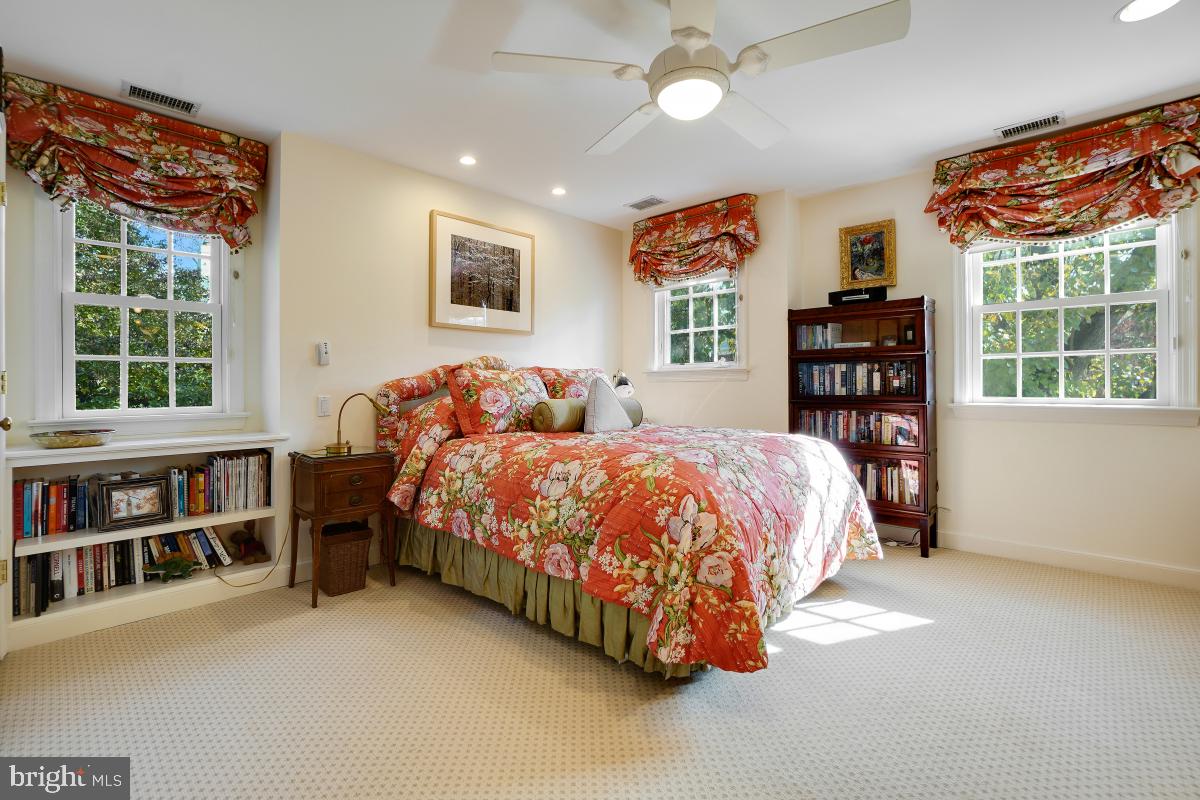 BRADMOOR - Residential